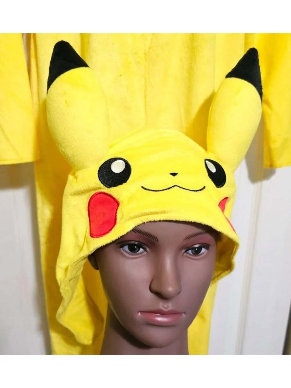 Pokemon Pikachu Costume Kids 4-6 Plush Hat Jumpsuit Tail Halloween Disguise NEW - Picture 2 of 5